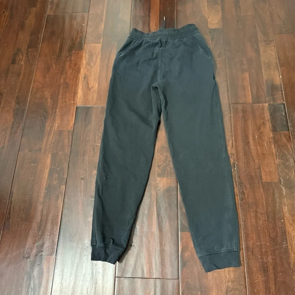 Lululemon Scuba High-Rise French Terry Jogger Women’s Size 2 Black W5DKFS
